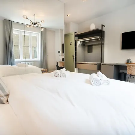 Dz Luxury Aparthotel *